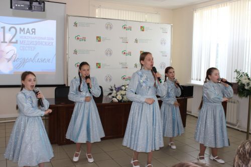 В Заинской ЦРБ отметили Международный день медицинской сестры