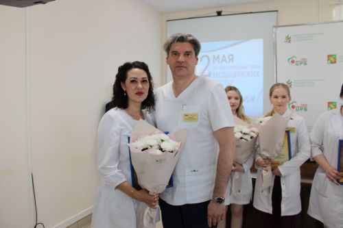 В Заинской ЦРБ отметили Международный день медицинской сестры