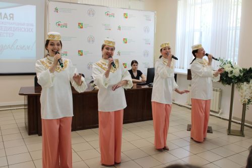 В Заинской ЦРБ отметили Международный день медицинской сестры
