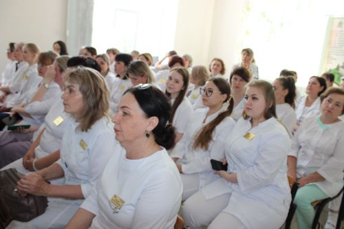 В Заинской ЦРБ отметили Международный день медицинской сестры