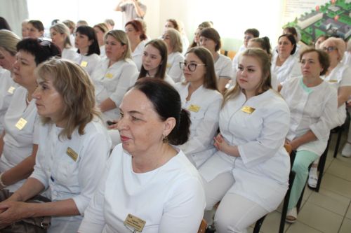В Заинской ЦРБ отметили Международный день медицинской сестры