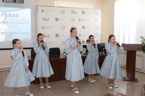 В Заинской ЦРБ отметили Международный день медицинской сестры