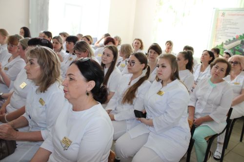 В Заинской ЦРБ отметили Международный день медицинской сестры