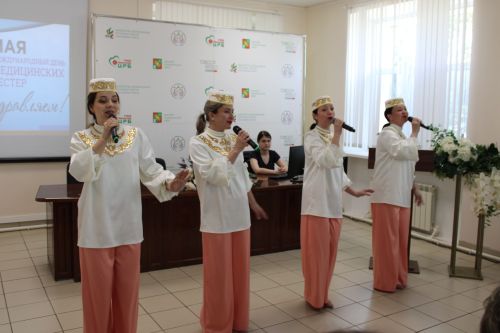 В Заинской ЦРБ отметили Международный день медицинской сестры