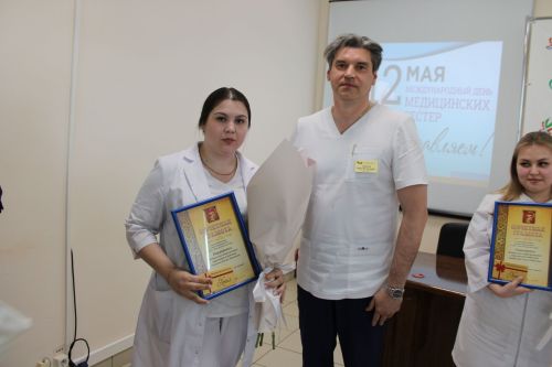В Заинской ЦРБ отметили Международный день медицинской сестры