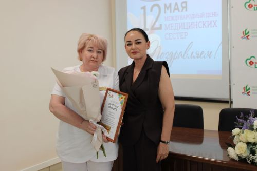 В Заинской ЦРБ отметили Международный день медицинской сестры