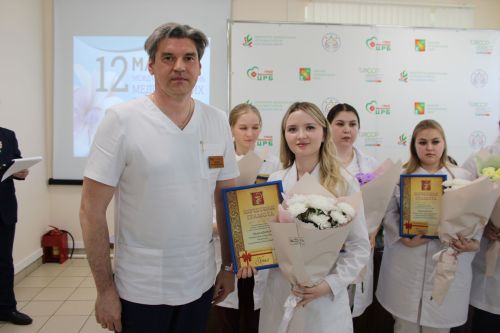 В Заинской ЦРБ отметили Международный день медицинской сестры