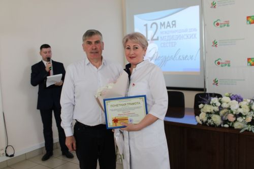 В Заинской ЦРБ отметили Международный день медицинской сестры