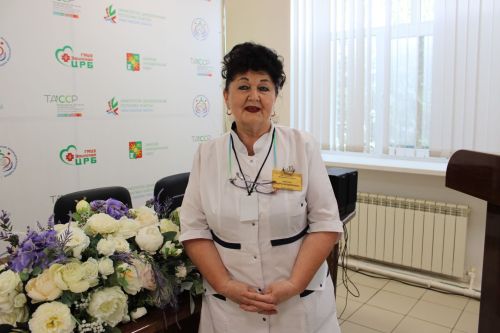 В Заинской ЦРБ отметили Международный день медицинской сестры