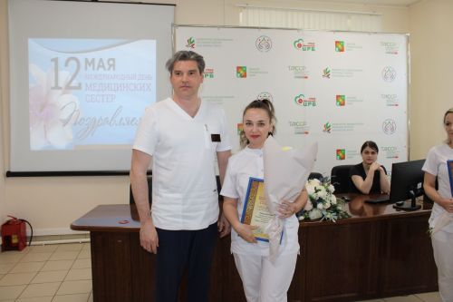 В Заинской ЦРБ отметили Международный день медицинской сестры