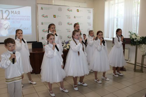 В Заинской ЦРБ отметили Международный день медицинской сестры