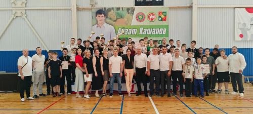 Батыр егет истәлеге яшь көрәшчеләргә тапшырыла