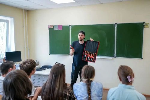 Зәй ГРЭСында  укучыларга һөнәр сайларга булышу проекты уңышлы эшли