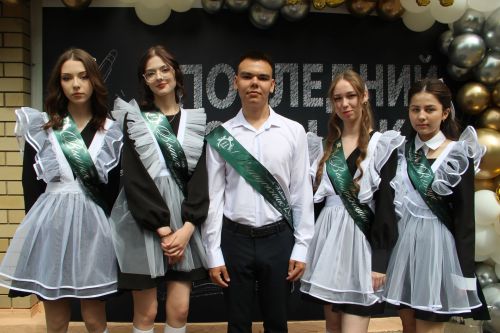 Мәктәпләрдә кыңгыраулар чыңлады