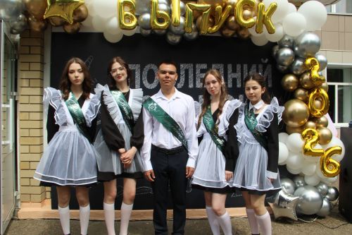 Мәктәпләрдә кыңгыраулар чыңлады