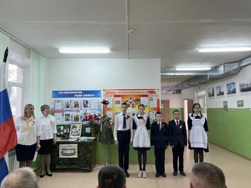 В Верхненалимовской школе открыли «Парту Героя» в память о выпускнике Динаре Бурганове