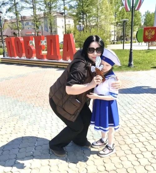 В Заинске прошла патриотическая акция «Георгиевская ленточка» с участием юных инспекторов движения