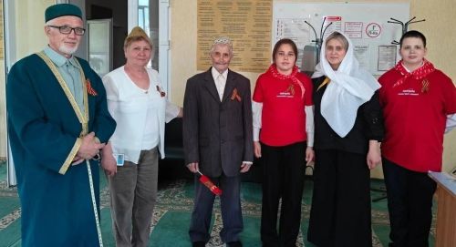 В Заинске прошла акция «Поздравь ветерана» к 81-й годовщине Победы