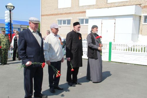 Иске Зәйдә Җиңү көне уңаеннан узган митингтан фоторепортаж