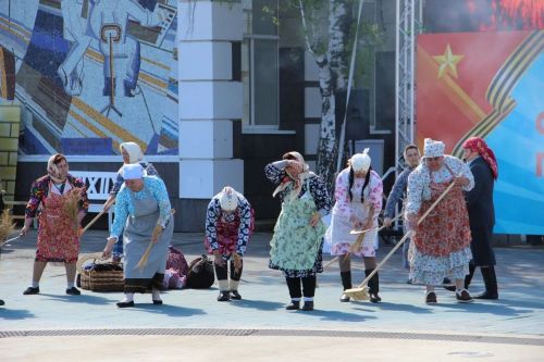 Җиңү көненә багышланган театрлаштырылган тамашаны зәйлеләр күз яшьләре аша карады