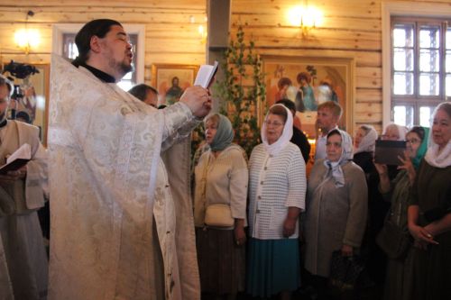 Югары Багражда реставрациядән соң  Изге Троица чиркәве ачылды
