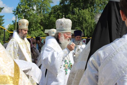 Югары Багражда реставрациядән соң  Изге Троица чиркәве ачылды