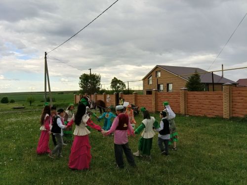 Аксарда Сабантуйга бүләк җыйдылар
