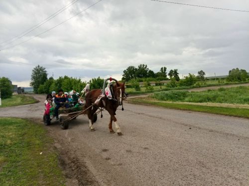 Аксарда Сабантуйга бүләк җыйдылар