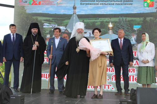 Югары Багражда реставрациядән соң  Изге Троица чиркәве ачылды