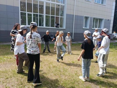 12 июня наша страна отмечает важный государственный праздник - День России