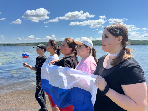 Молодёжь и волонтёры Заинска масштабно отпраздновали День России