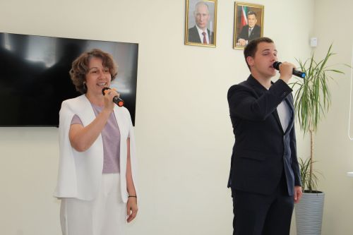 В Заинске за чашкой чая бойцы СВО пообщались с руководством и волонтерами