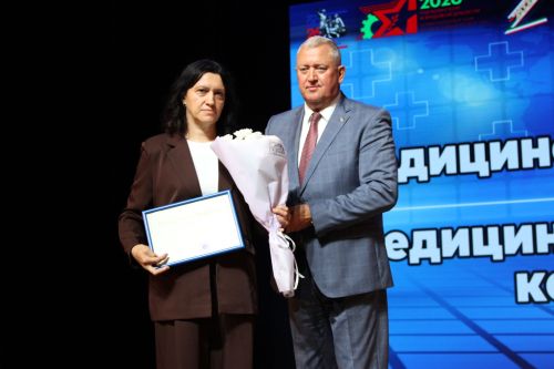Зәйдә медицина хезмәткәрләрен бүләкләү тантанасы