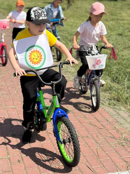 Зәйдә балалар бакчаларында тәрбияләнүчеләр арасында иң яхшы яшь велосипедчыларны ачыкладылар
