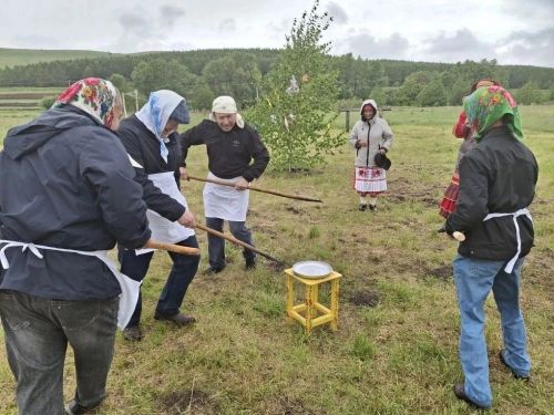 Федоровкалылар Тройсын бәйрәмен уздырды