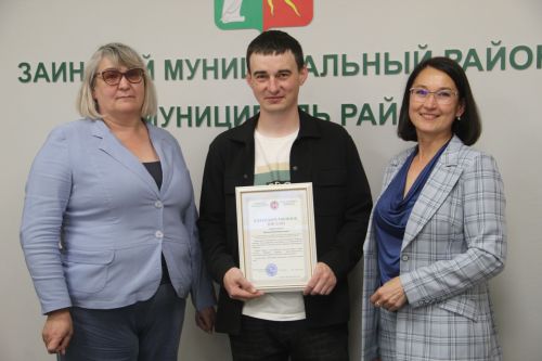 Зәйдә Бөтенроссия фән олимпиадасы призерларын һәм аларның педагогларын тәбрикләделәр