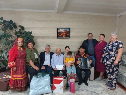 Зичәбашның тыл ветеранын 98 яше белән котладылар