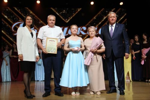 Зәйдә узган чыгарылыш кичәсе балыннан күркәм мизгелләр