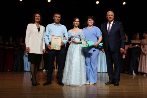 Зәйдә узган чыгарылыш кичәсе балыннан күркәм мизгелләр