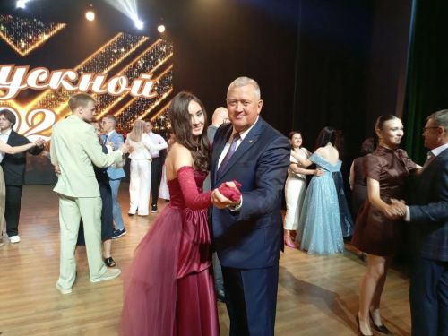 В Заинске чествовали лучших выпускников 2026 года