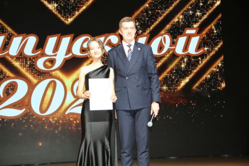 Зәйдә узган чыгарылыш кичәсе балыннан күркәм мизгелләр