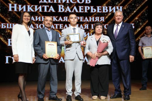 Зәйдә узган чыгарылыш кичәсе балыннан күркәм мизгелләр