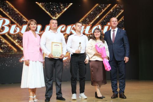 Зәйдә узган чыгарылыш кичәсе балыннан күркәм мизгелләр