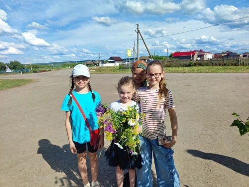 Иске Тәкмәктә Тройсын бәйрәмен билгеләп үттеләр