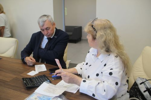 Зәйдә җитәкчеләр махсус хәрби операциядәгеләр гаиләләрен газеталарга яздырды