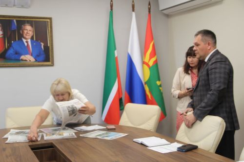 Зәйдә җитәкчеләр махсус хәрби операциядәгеләр гаиләләрен газеталарга яздырды