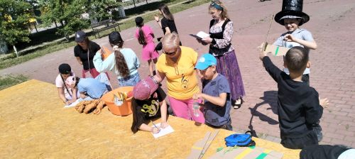 В парке Мирного прошёл пушкинский праздник для детей