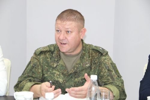 В Заинске глава района встретился с защитниками, вернувшимися домой