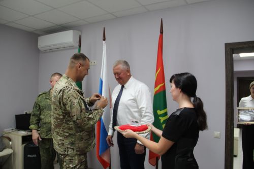В Заинске глава района встретился с защитниками, вернувшимися домой