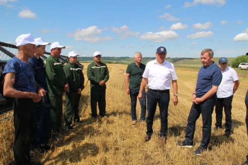 Марат Җәббаров: “Зәйдә нәтиҗәле хезмәткә йөз тотып эшлиләр, алга таба да темплар кимемәсен”